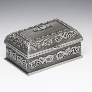 3.5 INCH Claddagh Box.jpg
