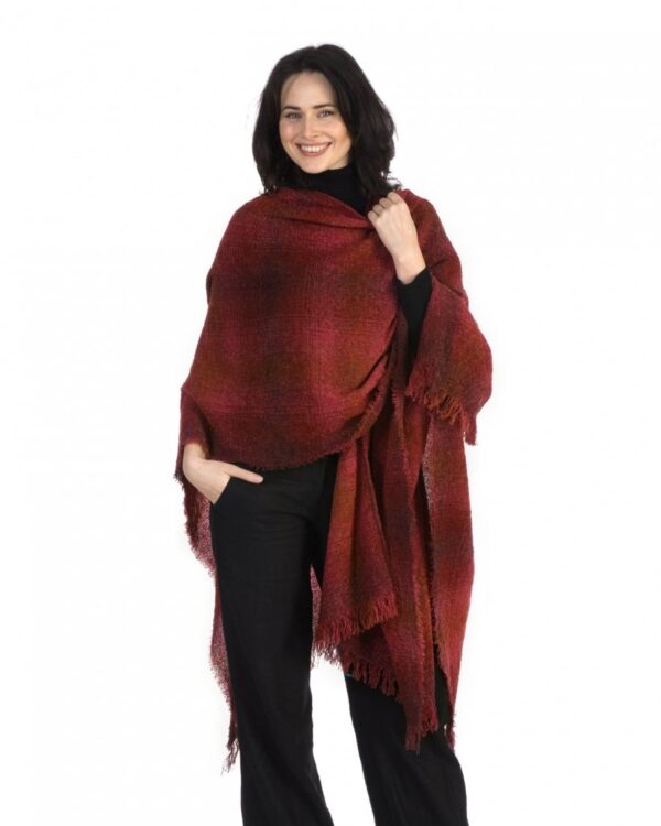 CelticRuana RedCheck R1381A.jpg