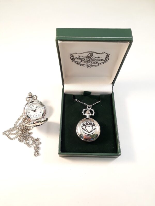 Irish Pewter Pendant Watch Claddagh.jpg