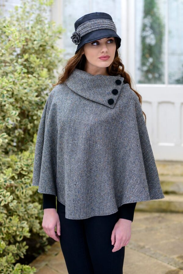 Poncho 01 Grey.jpeg