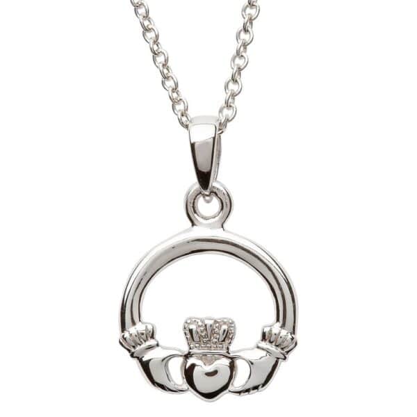 Silver Claddagh Neckalce.jpg